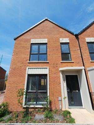 3 Bedroom House in Lockleaze