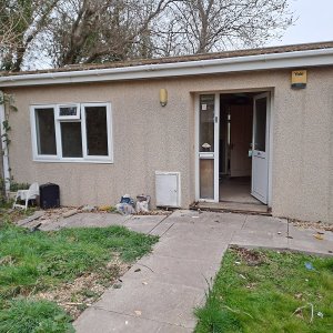 2 Bed Bungalow with Cubicle Shower