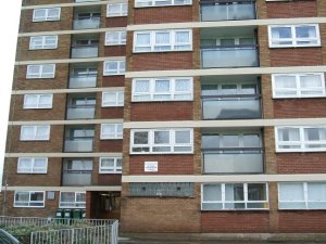 2 Bed 8th Fl 50+ MS Flat, Level Access Shower