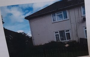 1 Bed 1st Floor Flat with Bath, 1 step to Frt Door