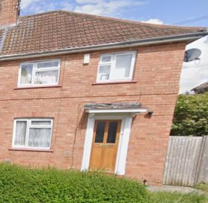 3 Bed House, U/S Bath, D/S WC, Ramp to Frt