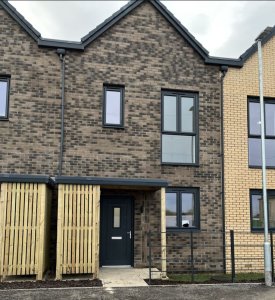 Front view of a Similar style property