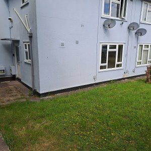 1 Bed Grd Floor H/T Flat with Bath